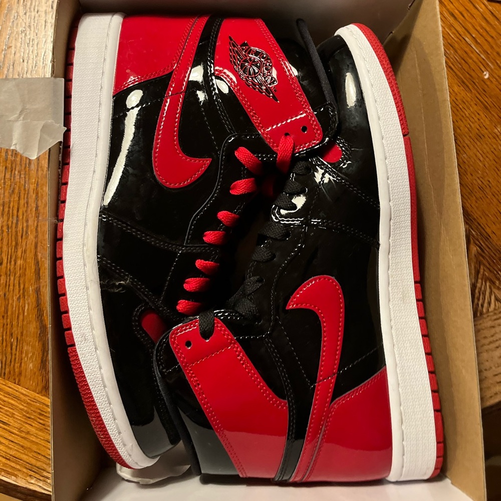 Air Jordan 1 Retro High OG patent leather